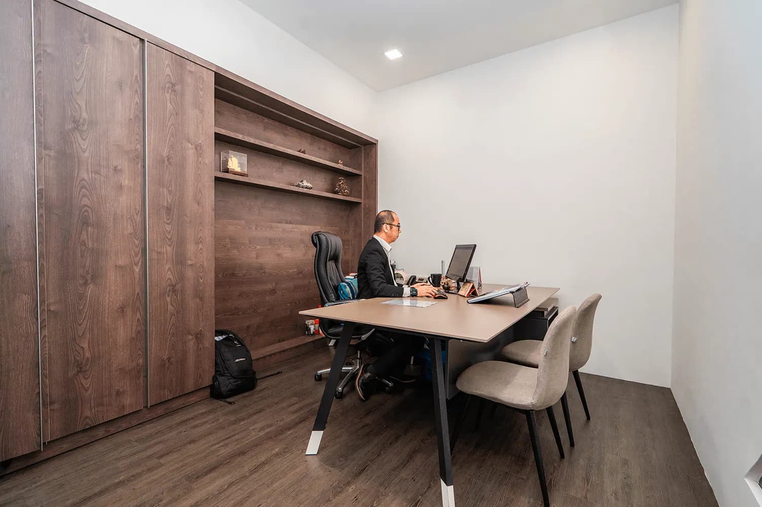 Partner office