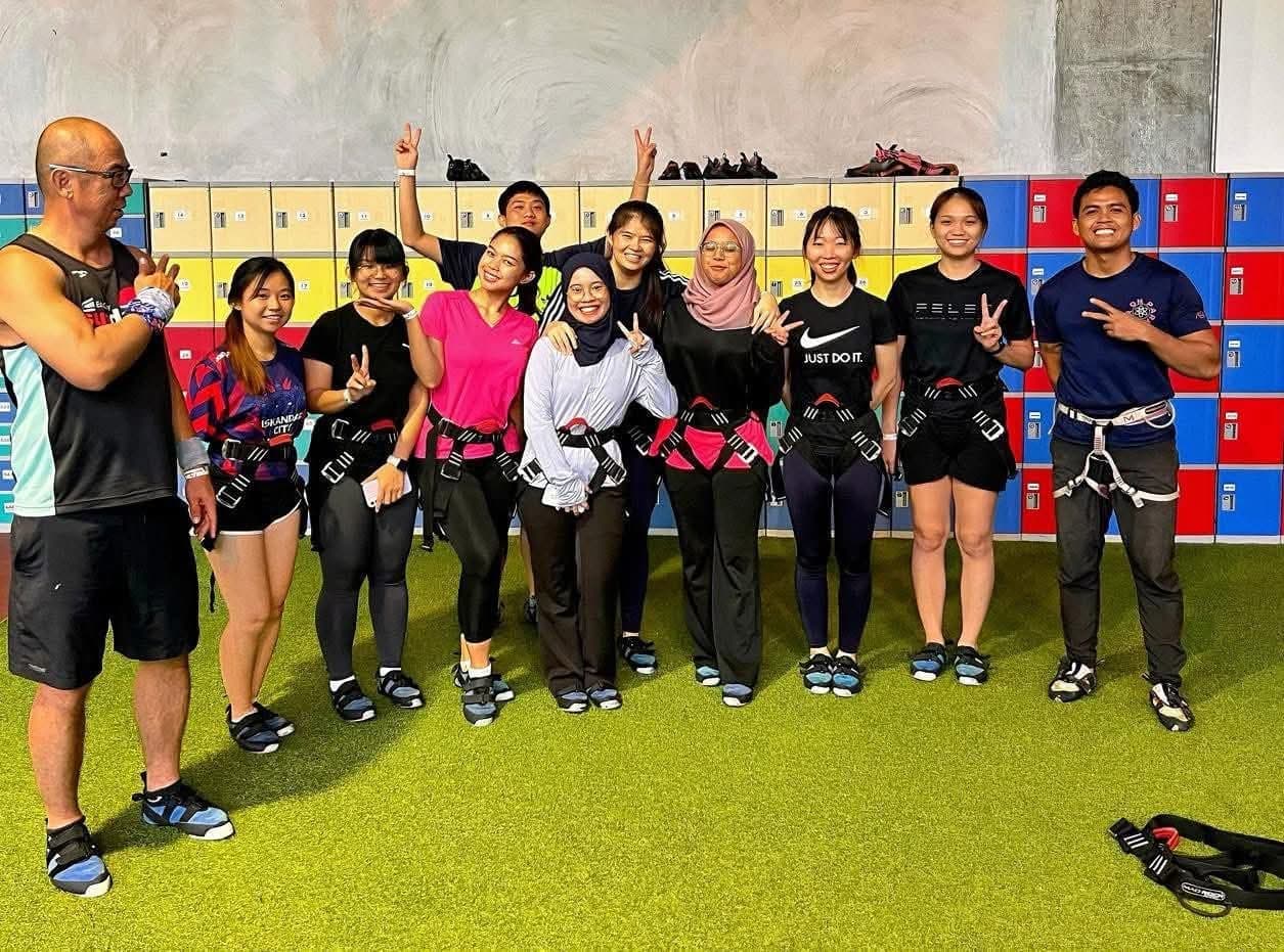 Team climbing activity